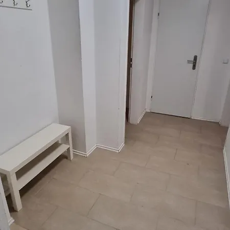Einfaches شقة